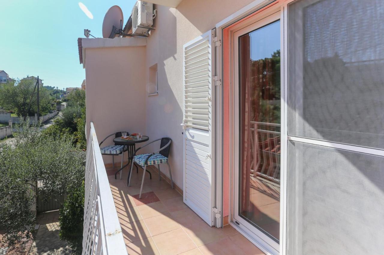 Casa Zorana-Alba Apartments Trogir Extérieur photo