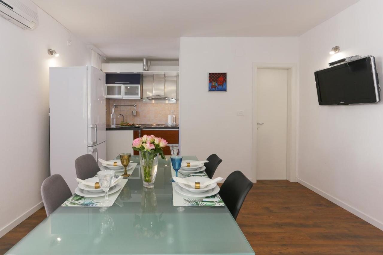 Casa Zorana-Alba Apartments Trogir Extérieur photo